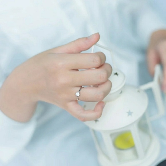 Sterling Silver Clear CZ Open Ring Size 6.5 - Picture 2 of 4